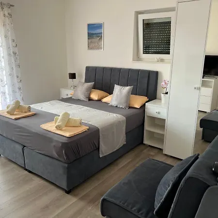 Apartments Villa Zdrava Trogir Exterior photo