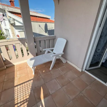 Apartments Villa Zdrava Trogir Exterior photo